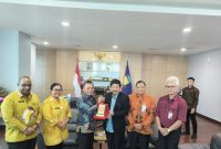 Kepala Badan Pembinaan Ideologi Pancasila (BPIP) Republik Indonesia Yudian Wahyudi saat menyambangi Penjabat Gubernur Papua Ramses Limbong di Kantor Gubernur Papua.