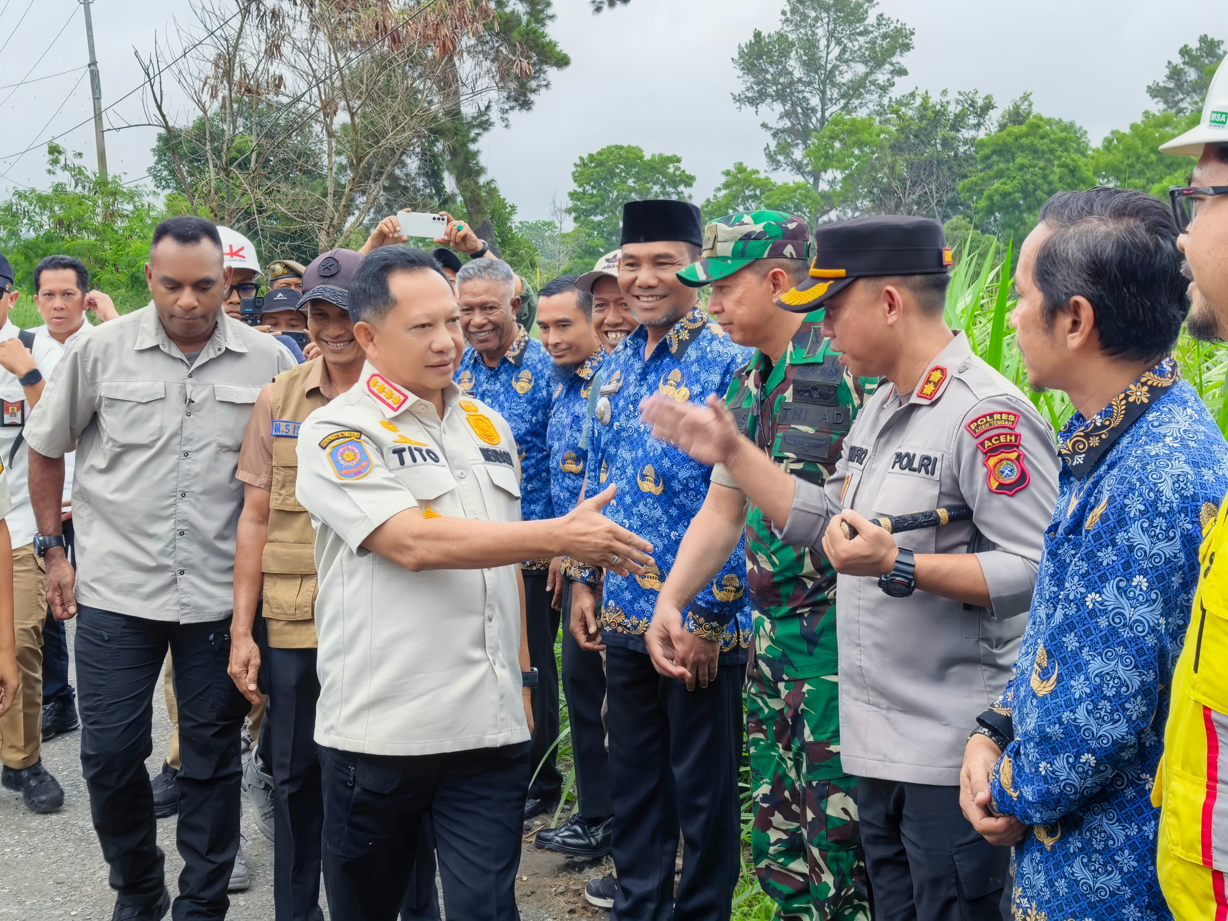 Kapolres Aceh Tengah Dampingi Kunker Mendagri di Aceh Tengah Serta Lakukan Pengamanan