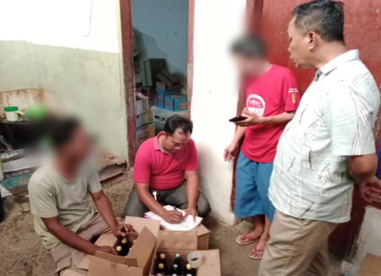 Tekan Penyakit Masyarakat, Polresta Cirebon Rutin Gelar Ops Pekat dan Amankan Ratusan Botol Miras