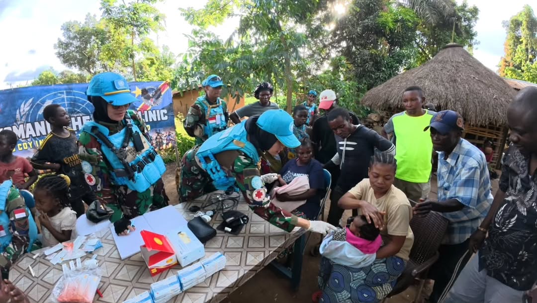 Satgas POB Komanda Gelar Pencegahan Malaria dan Bersih Lingkungan di Desa Beyi